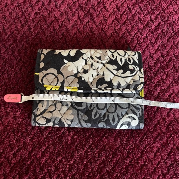 Vera Bradley Wallet - Picture 8 of 10